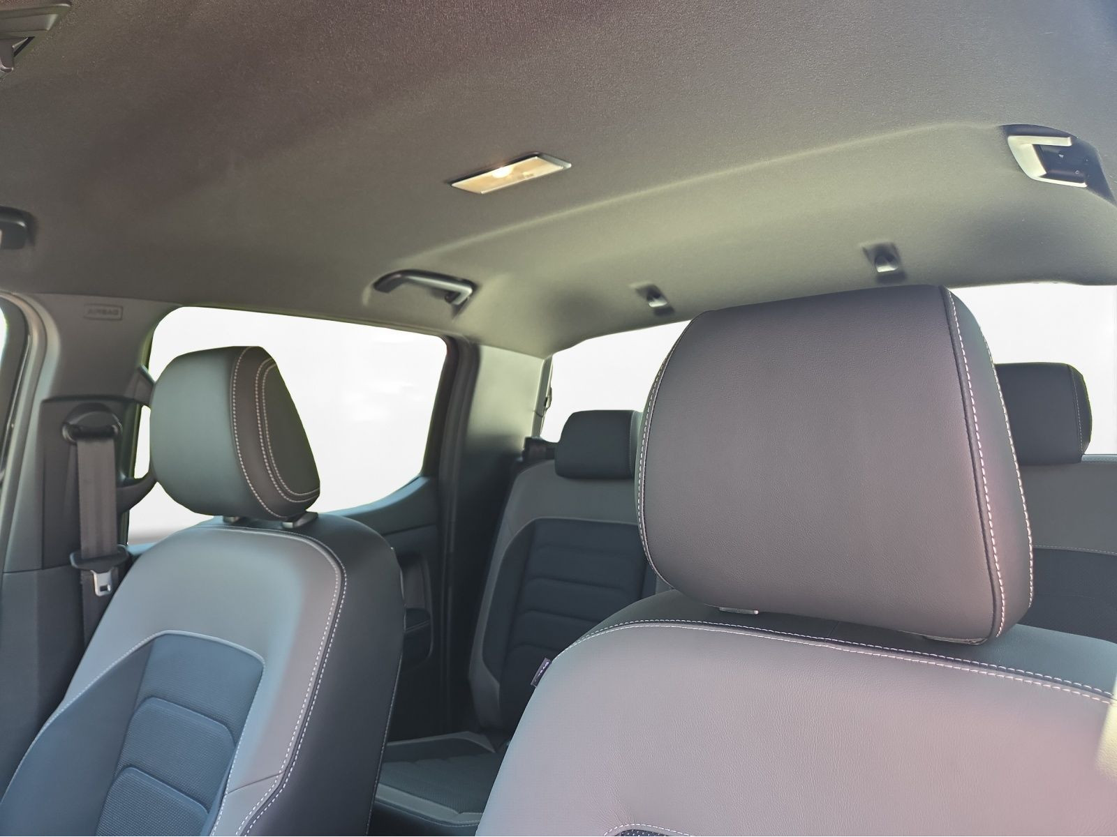 Volkswagen - Amarok_13