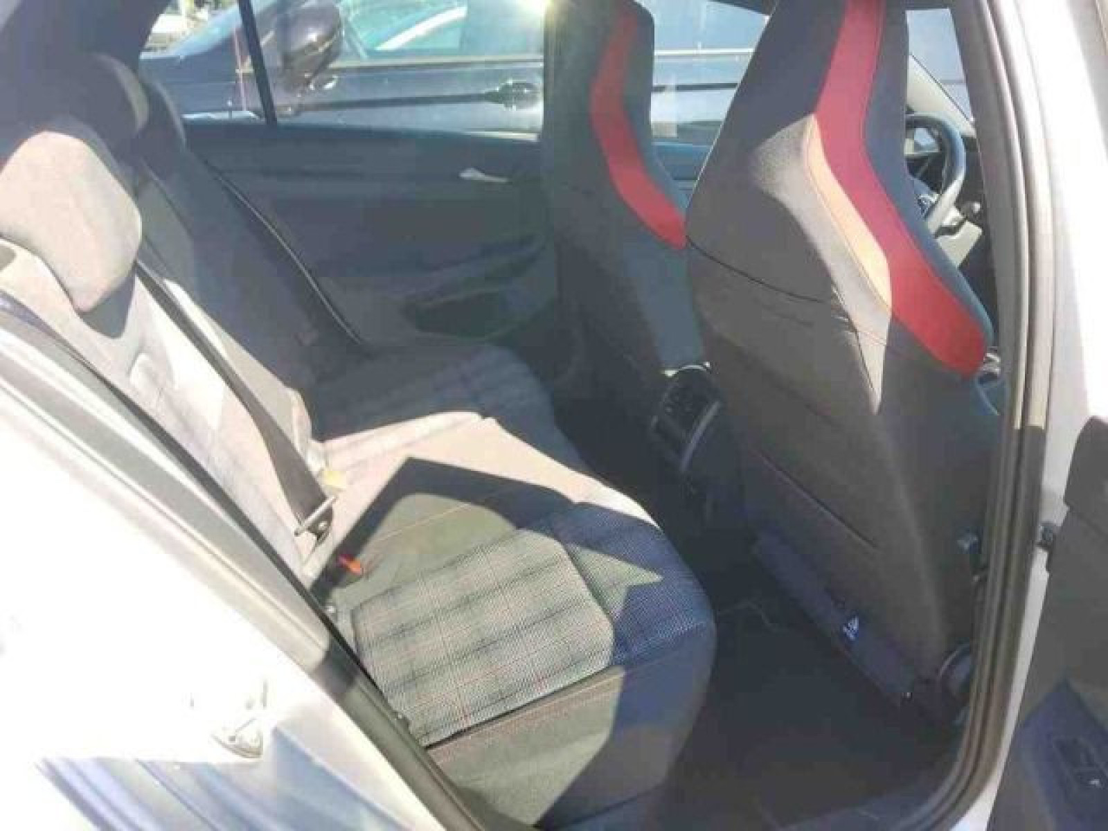 Volkswagen - Golf GTI_6