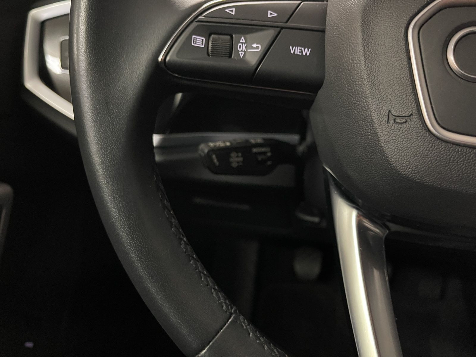 Audi - Q3_25
