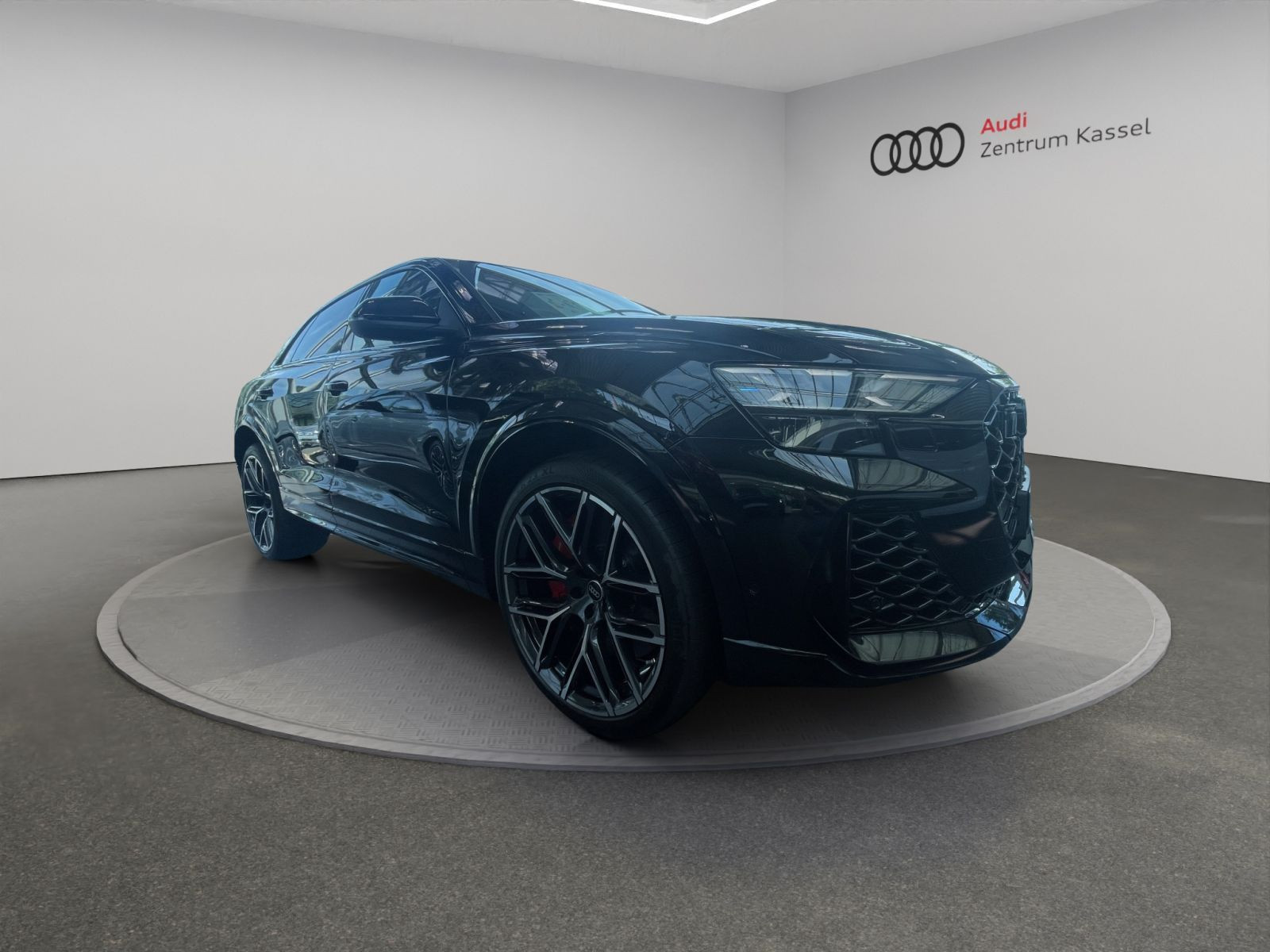 Audi - RS Q8_9