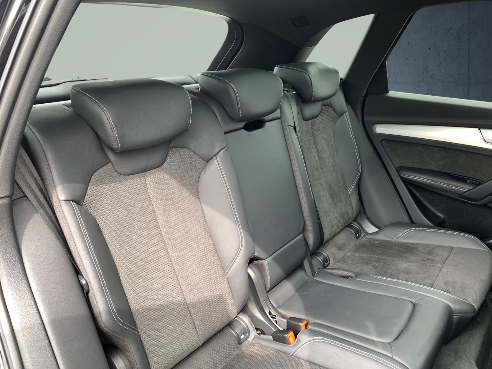 Audi - Q5_18