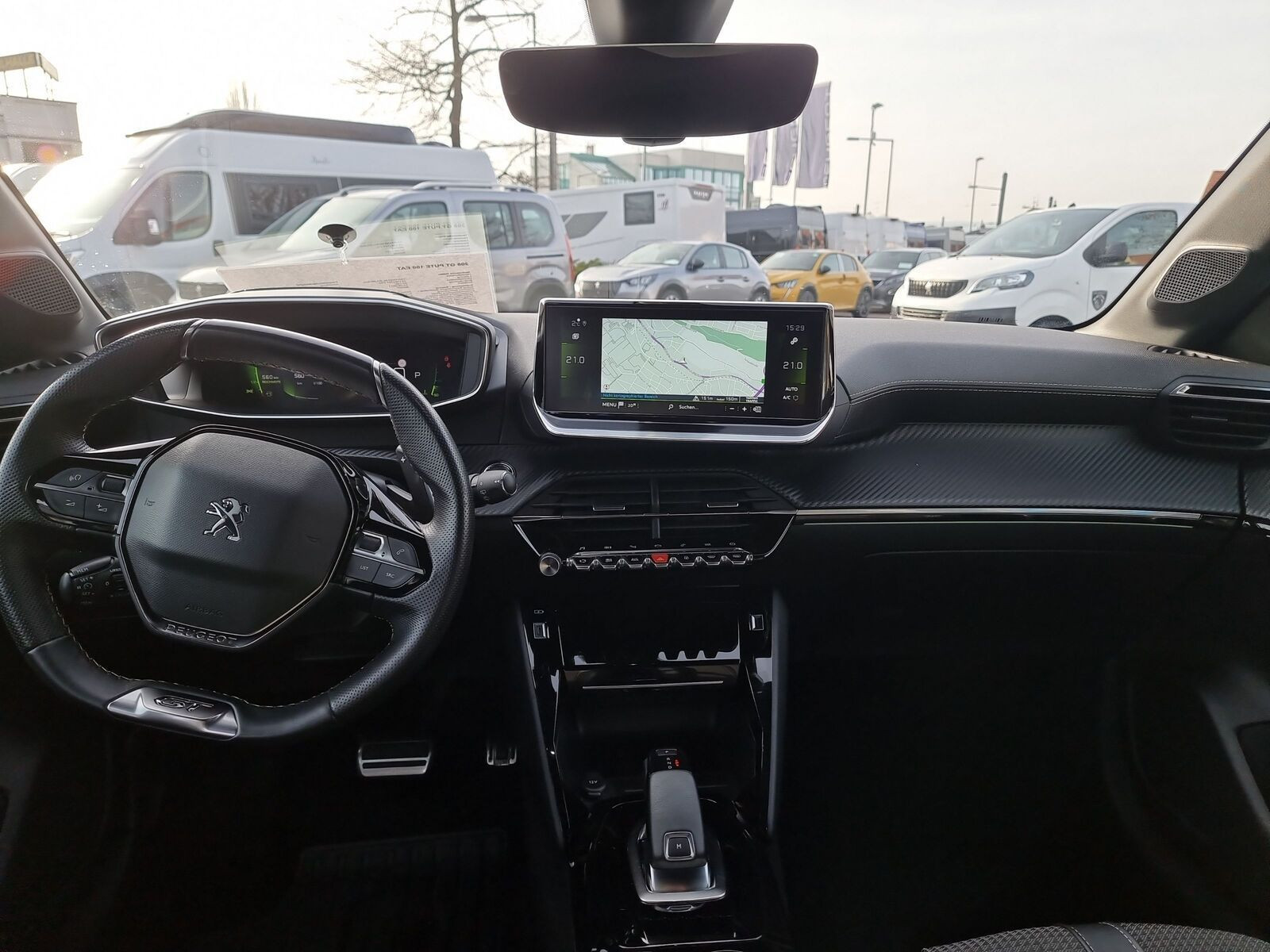 Peugeot - 208_10