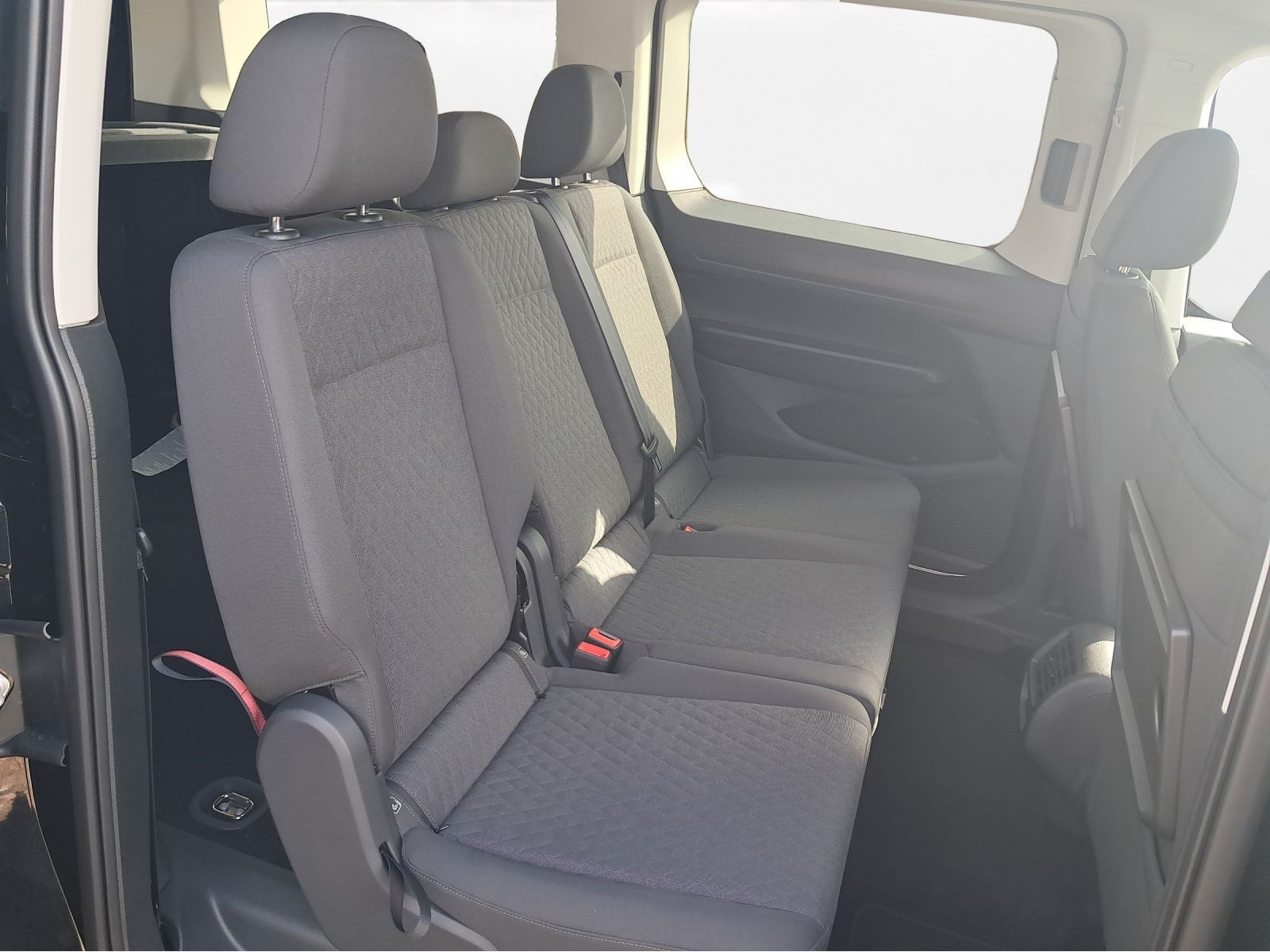Volkswagen - Caddy Maxi_15