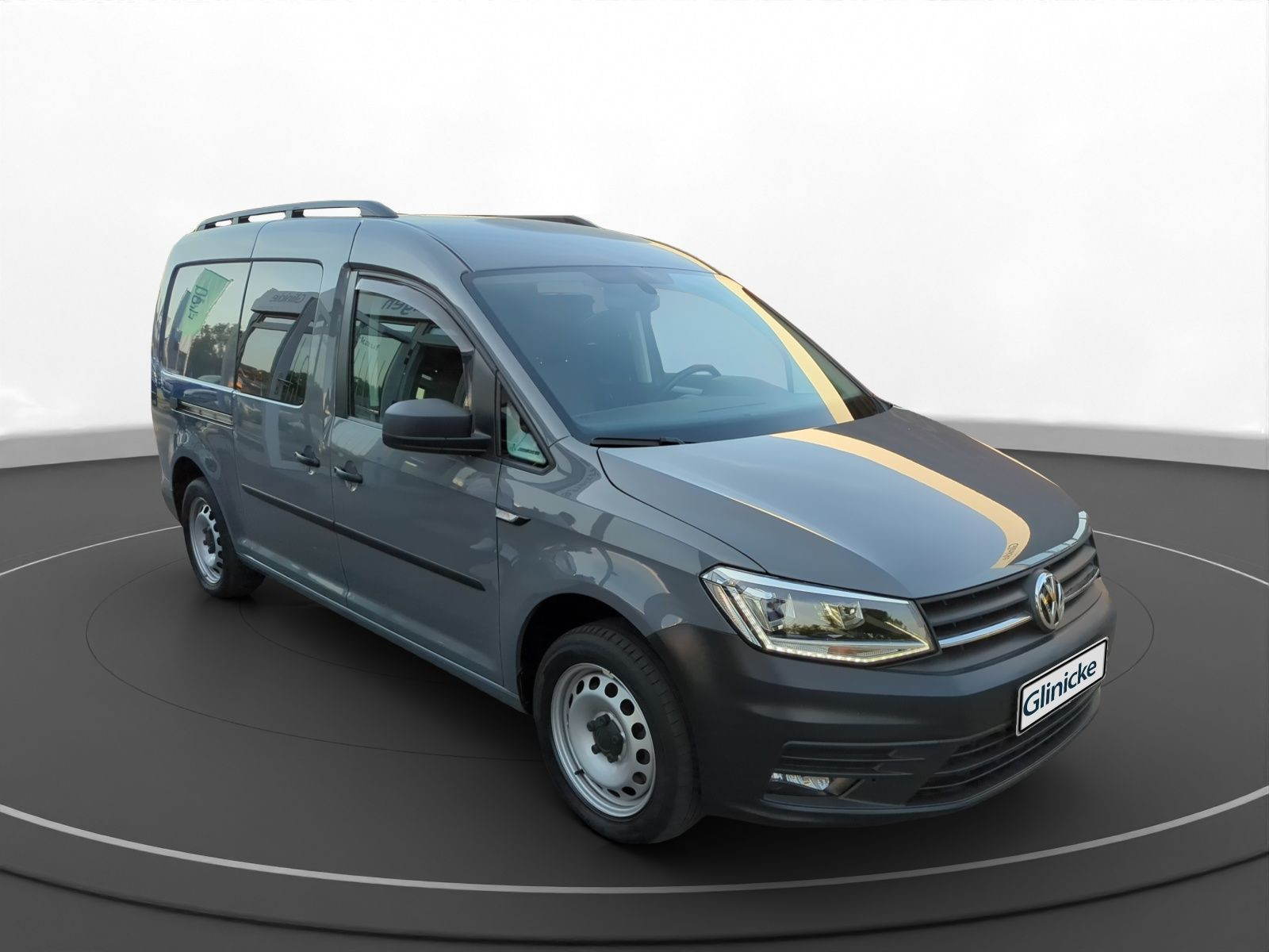 Volkswagen - Caddy Maxi_13