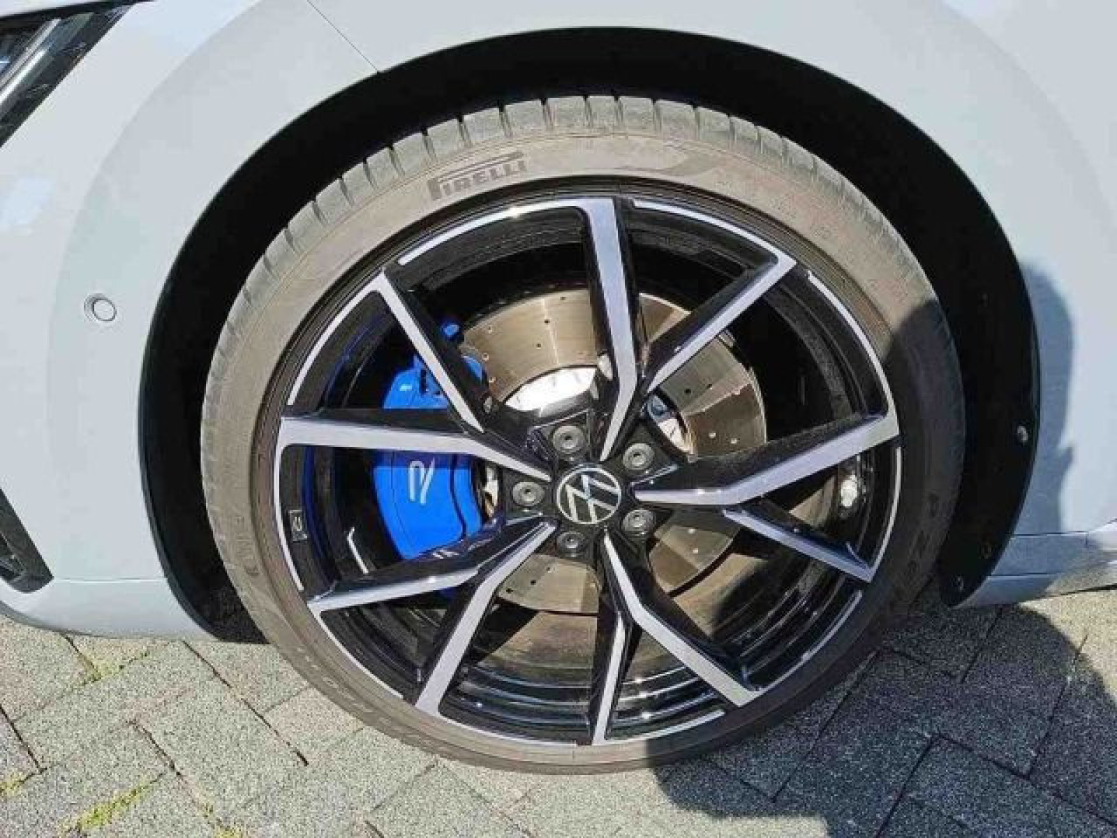 Fahrzeugbild_11