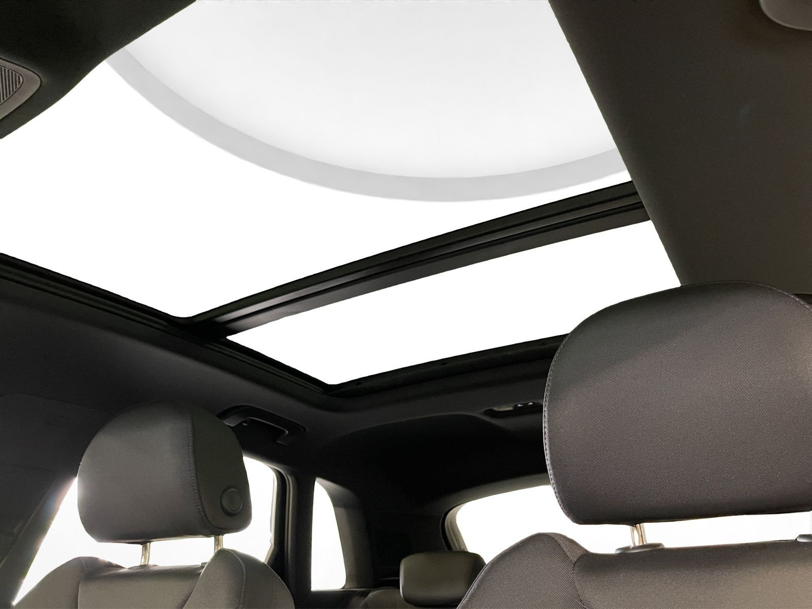 Audi - Q3_11