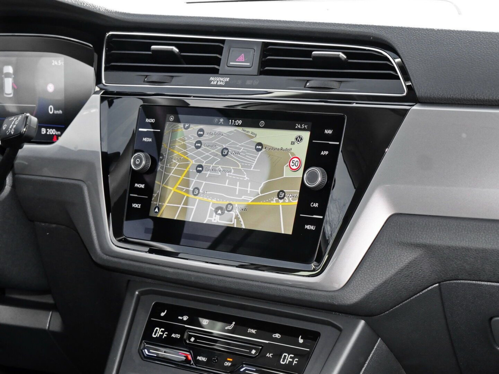 Volkswagen - Touran_5
