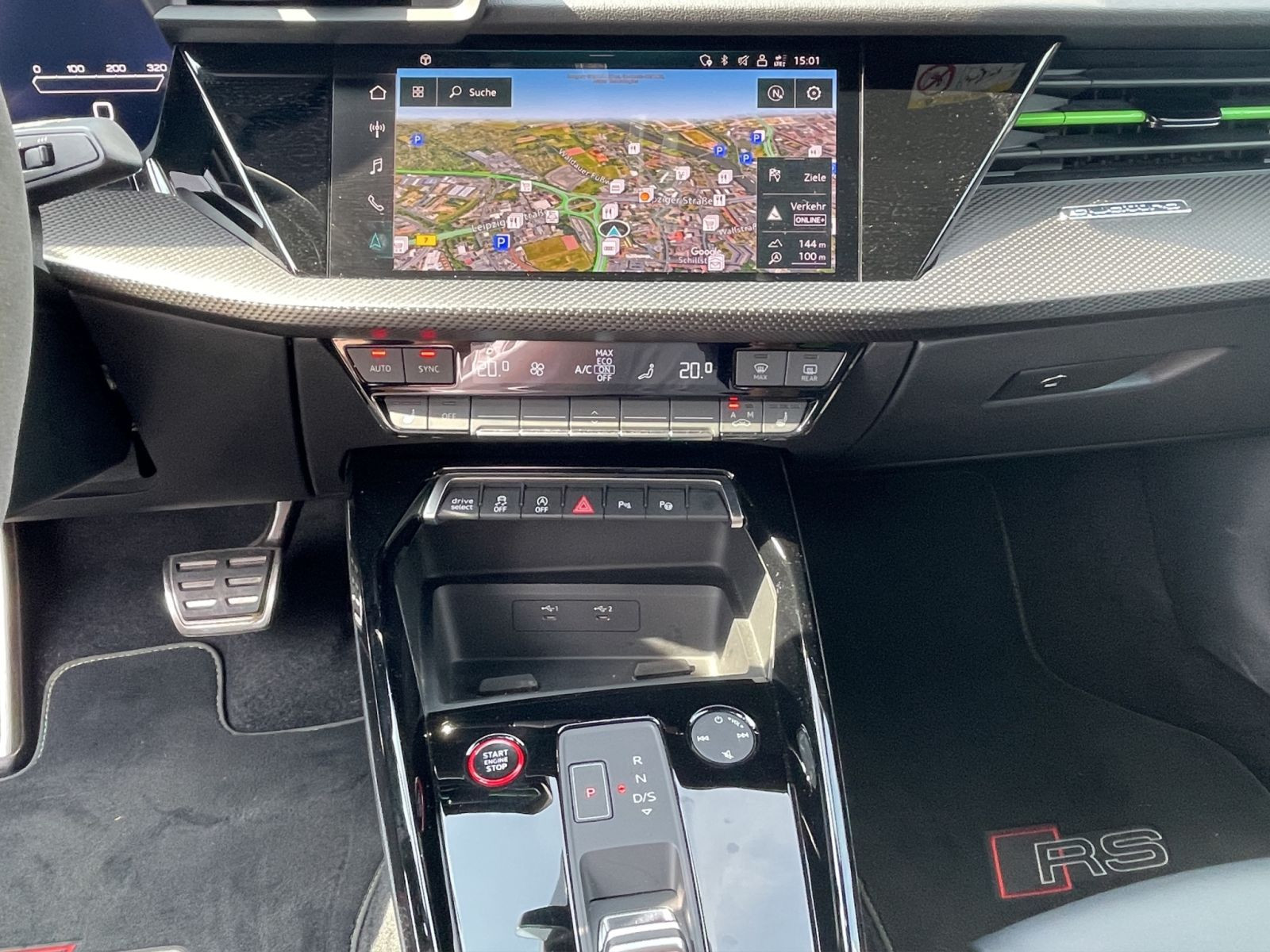 Audi - RS 3 Limousine_15