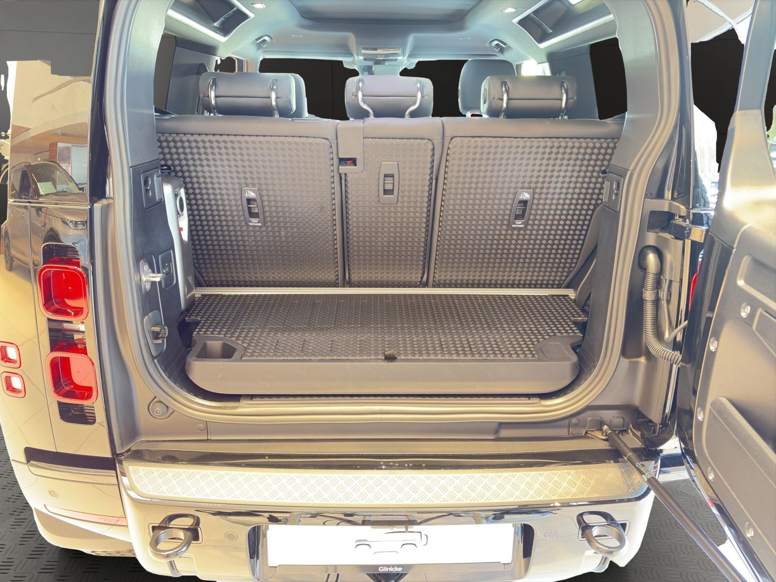 Land Rover - Defender_11
