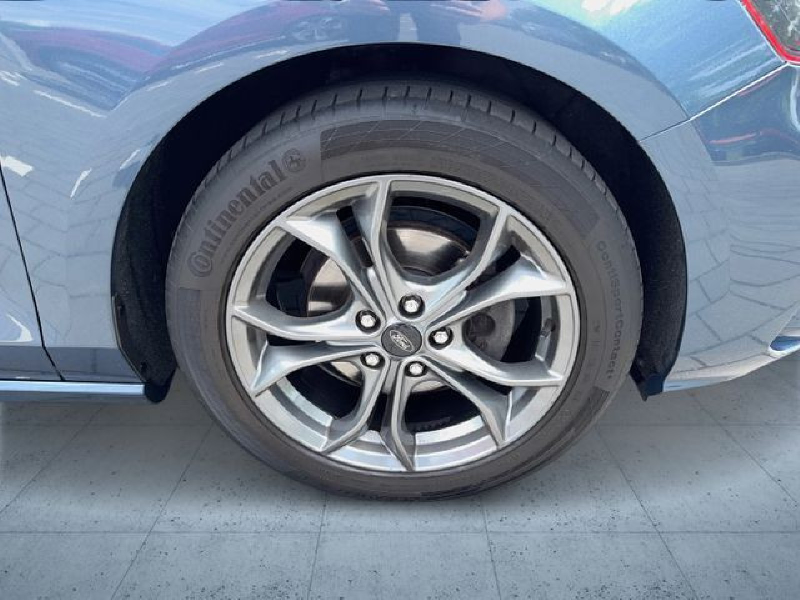 Ford - Focus_7