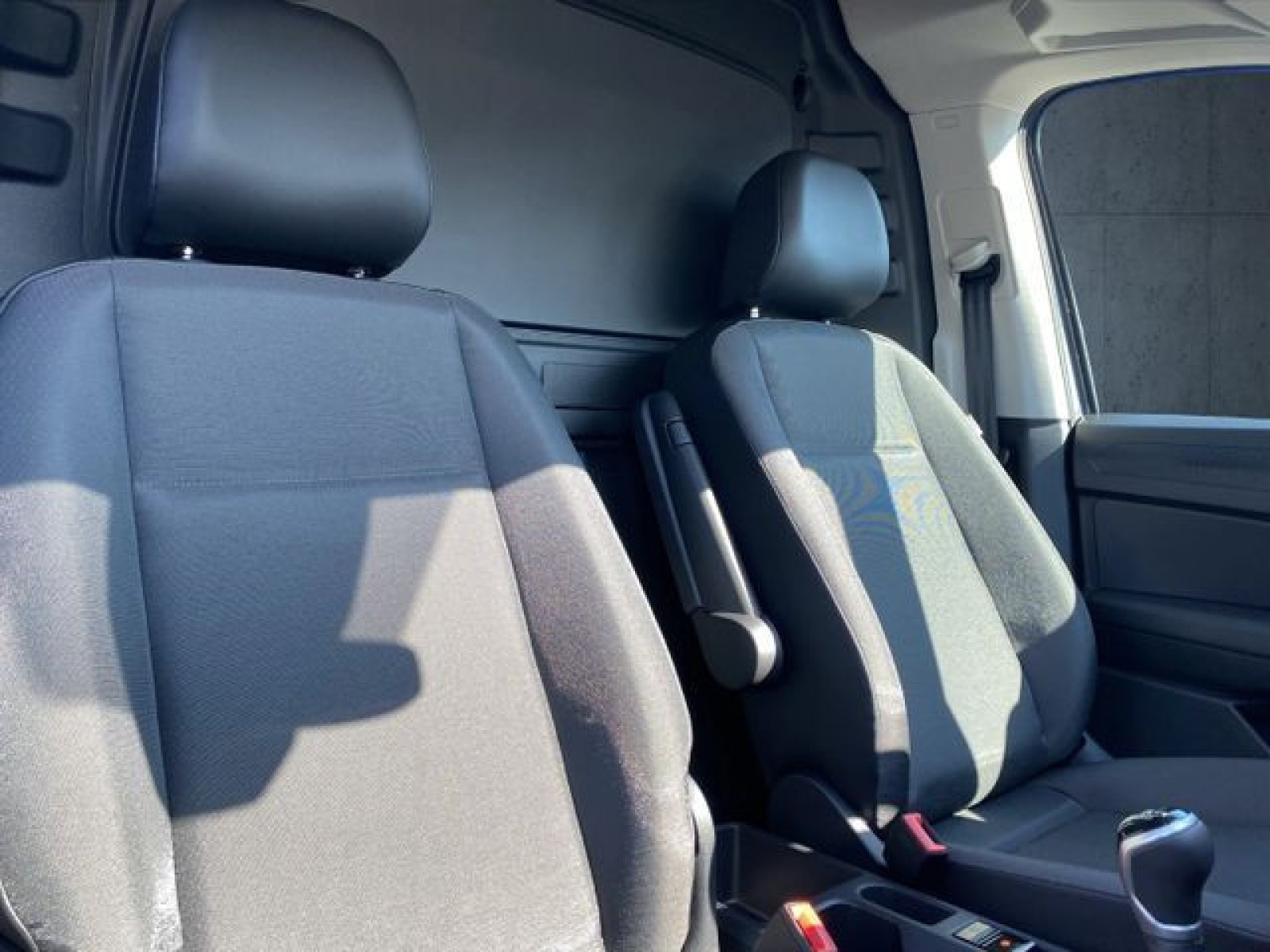 Volkswagen - Caddy Cargo_15