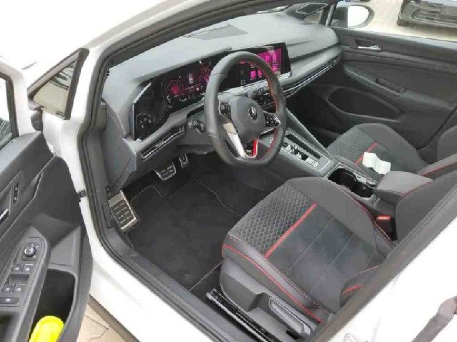 Volkswagen - Golf GTI_5