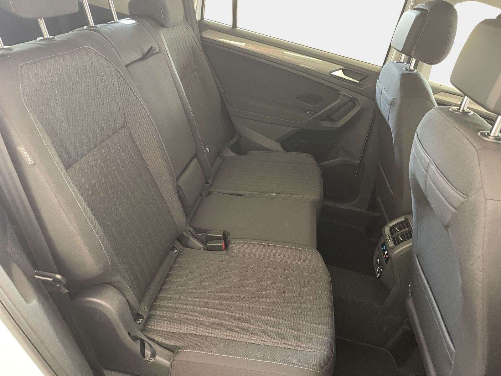 Volkswagen - Tiguan Allspace_16