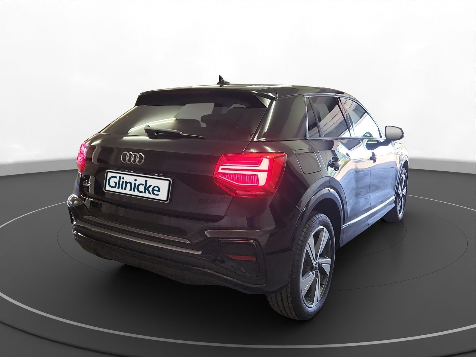 Audi - Q2_4
