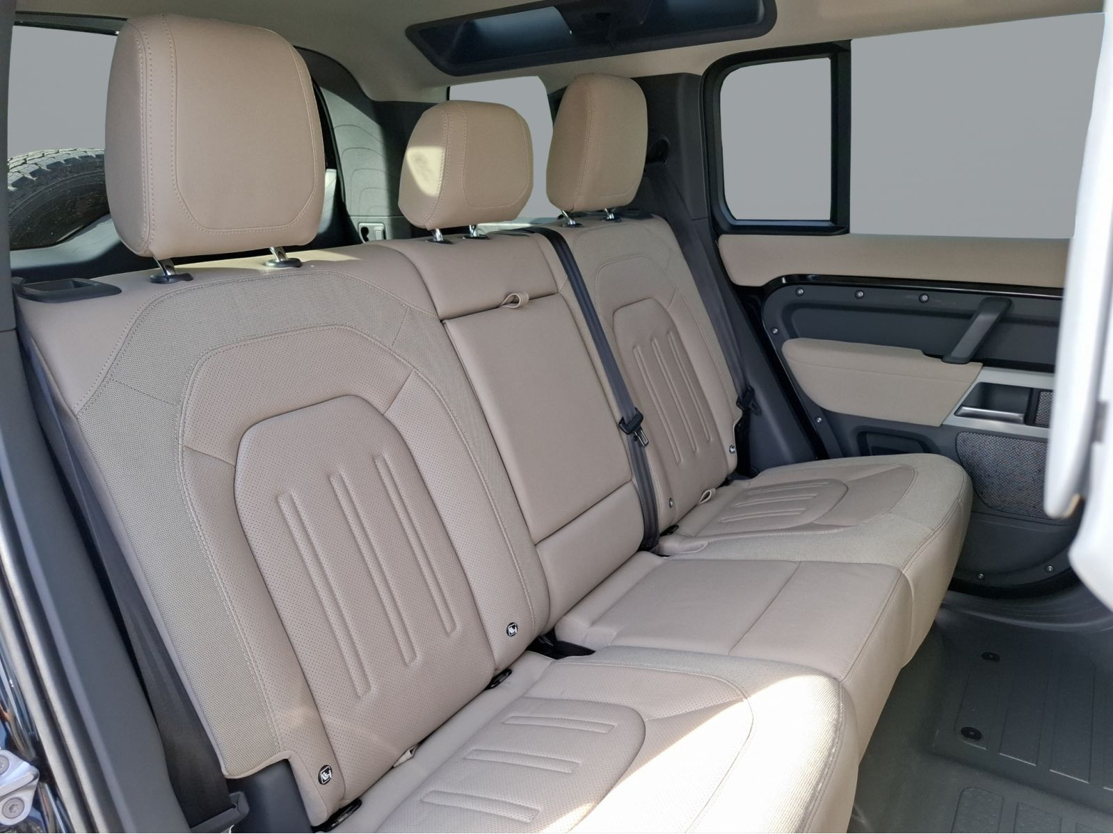 Land Rover - Defender_5