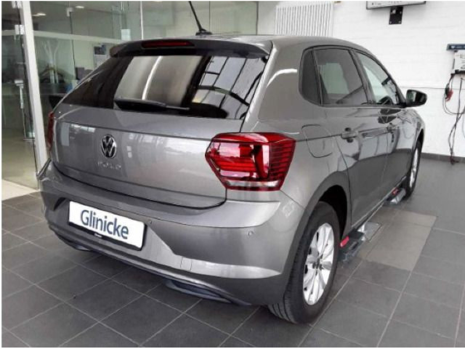 Volkswagen - Polo_4