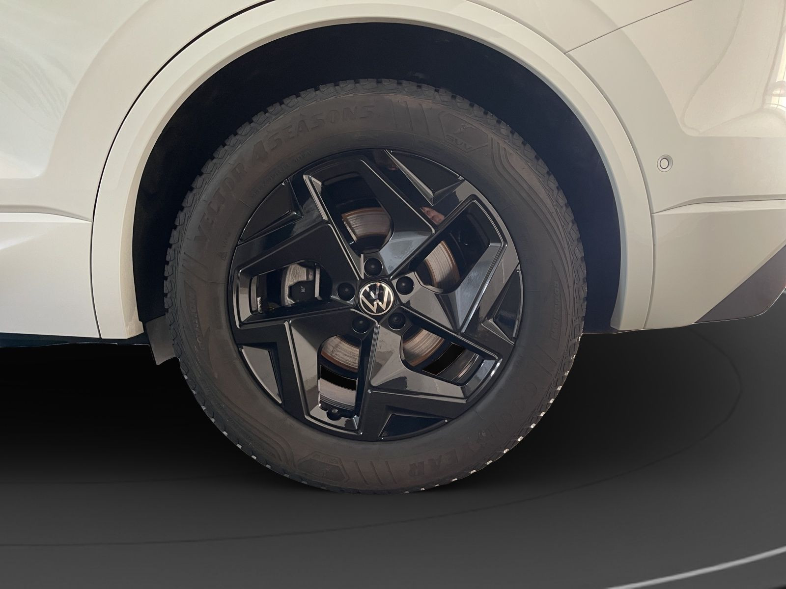 Volkswagen - Touareg_14