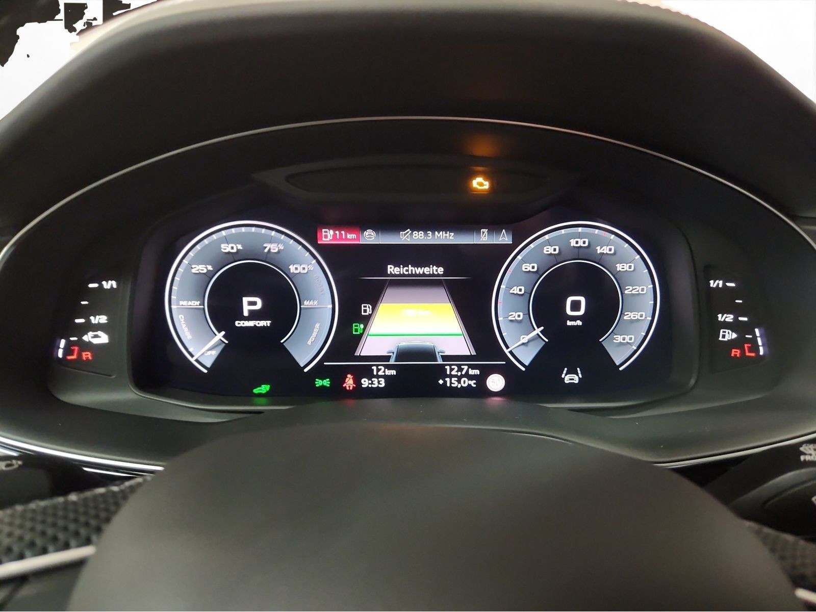 Audi - Q7_17