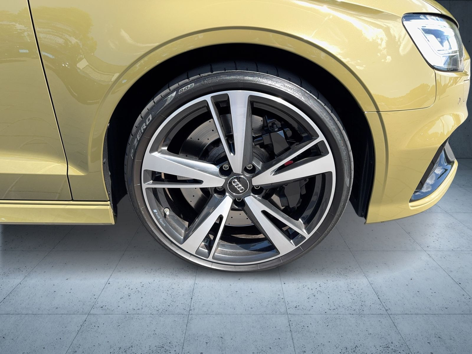 Audi - RS 3 Limousine_9