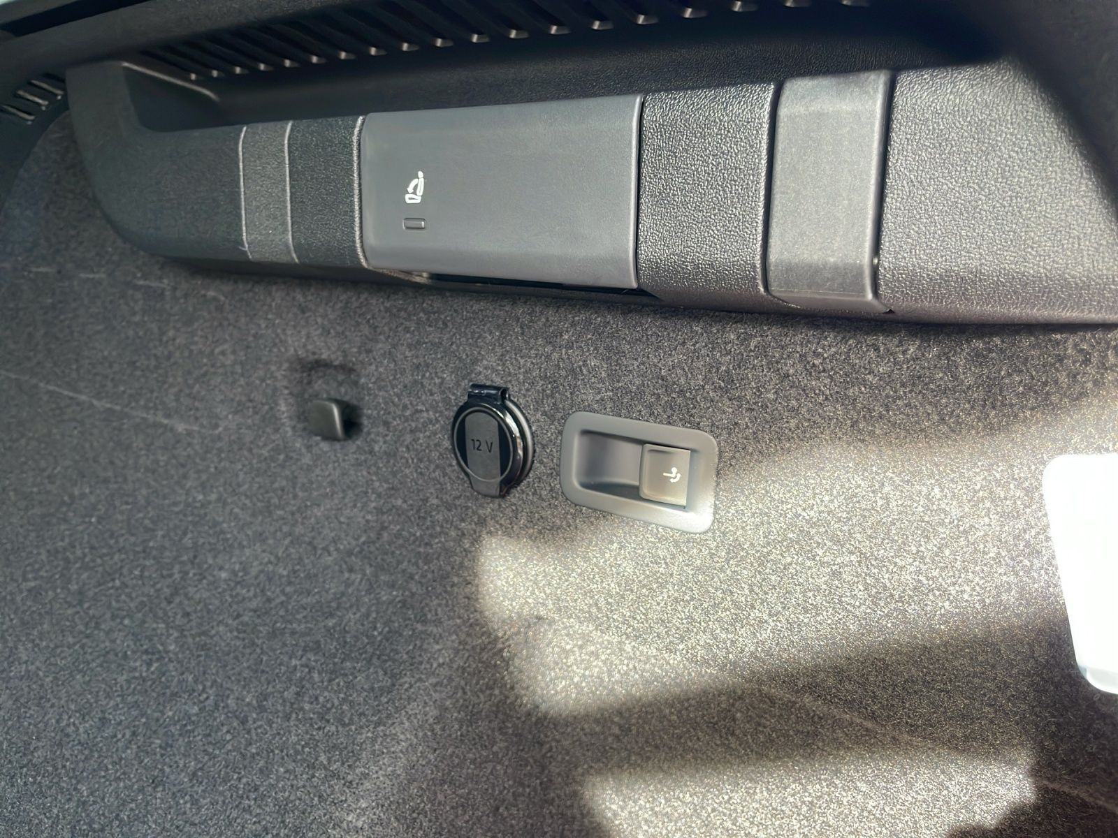 Volkswagen - Tayron_15