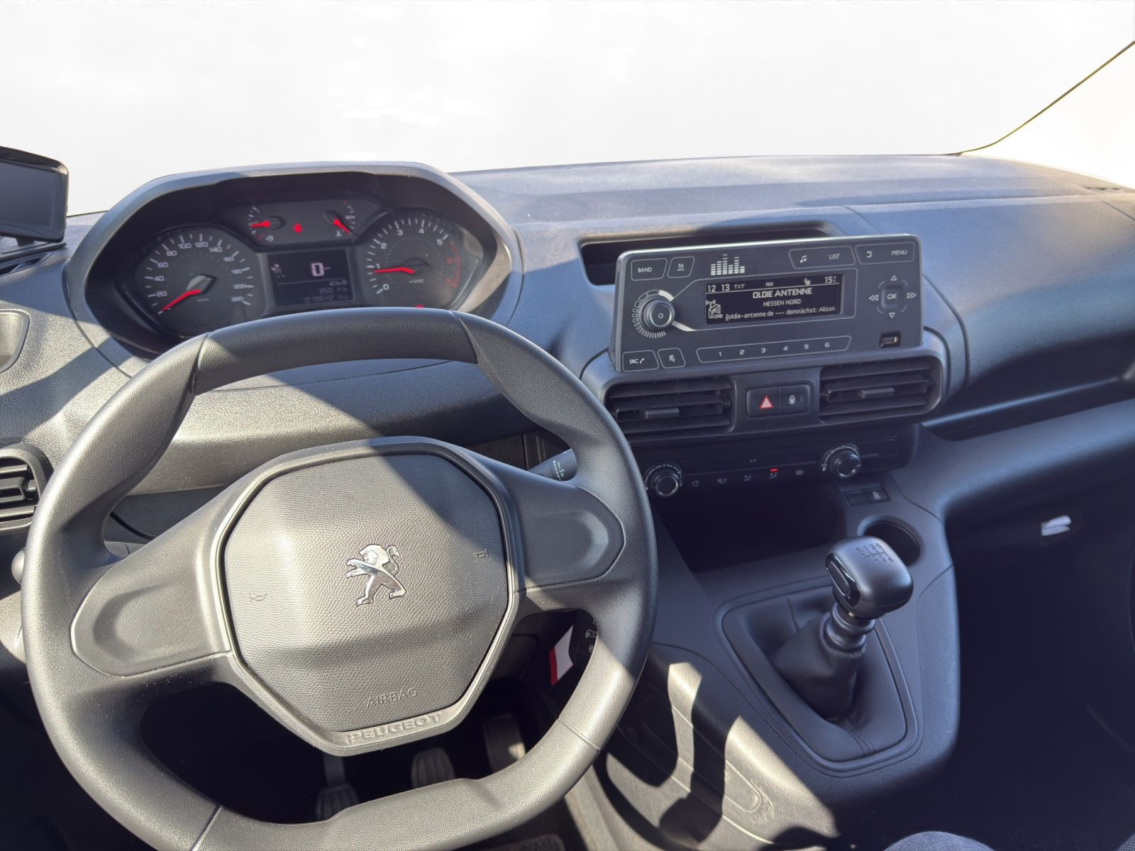 Peugeot - Partner_9