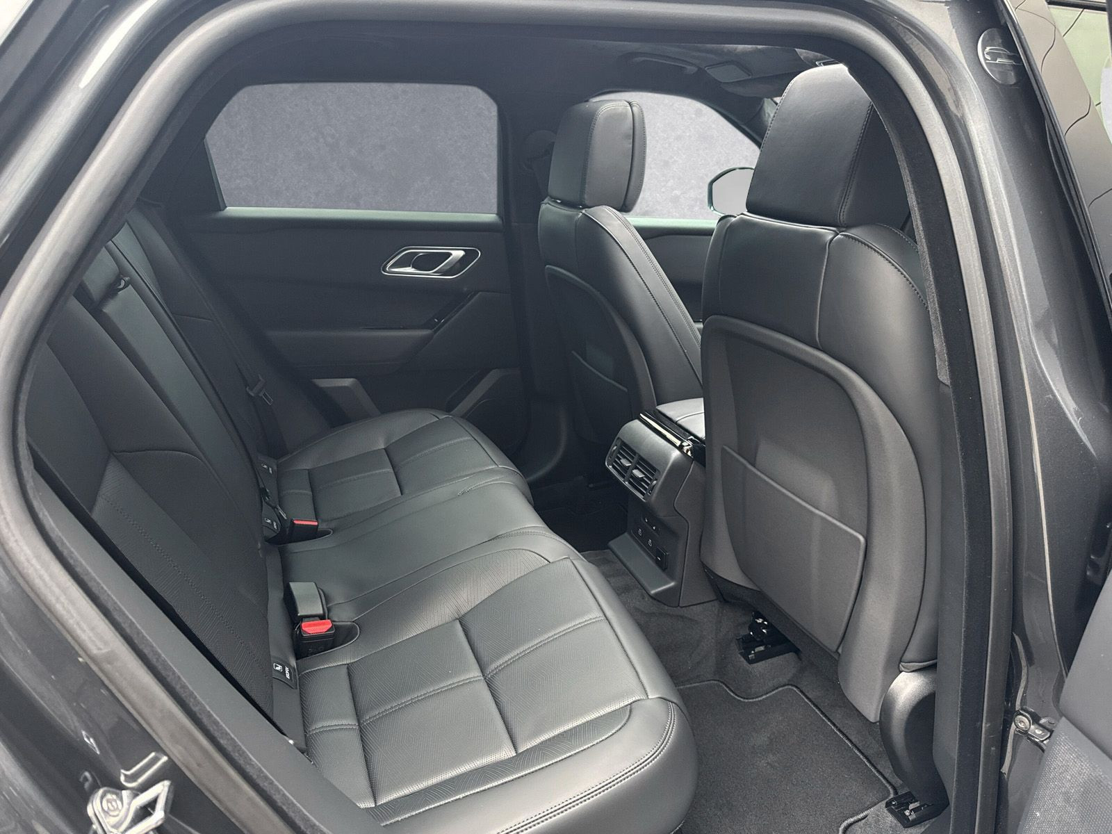 Land Rover - Range Rover Velar_5