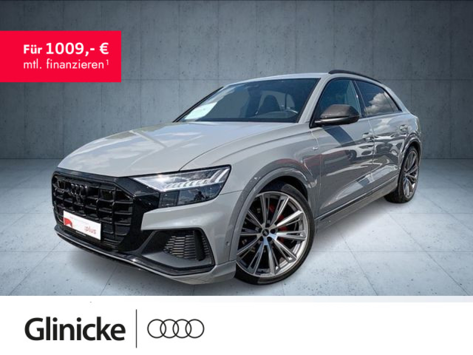 Audi - Q8_1
