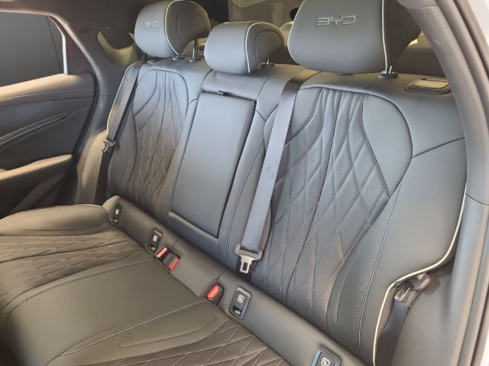 BYD - SEAL_13