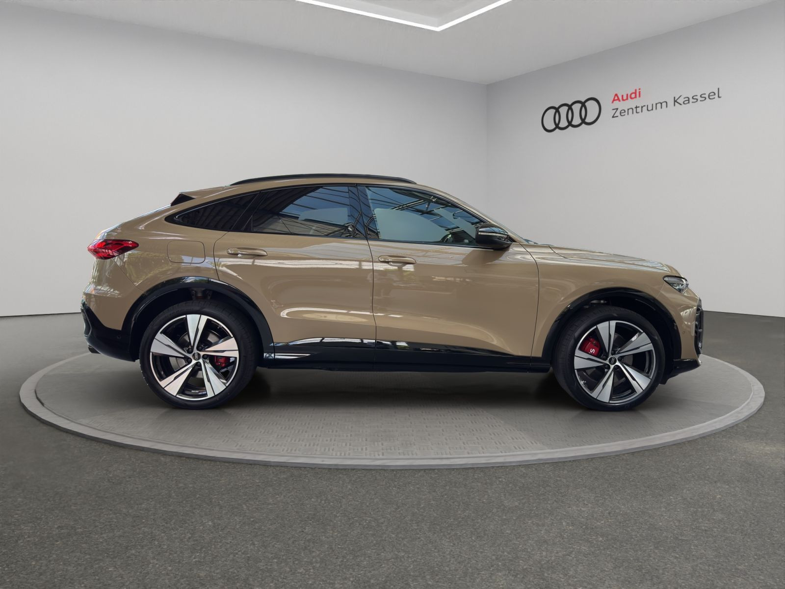 Audi - SQ5 Sportback_8