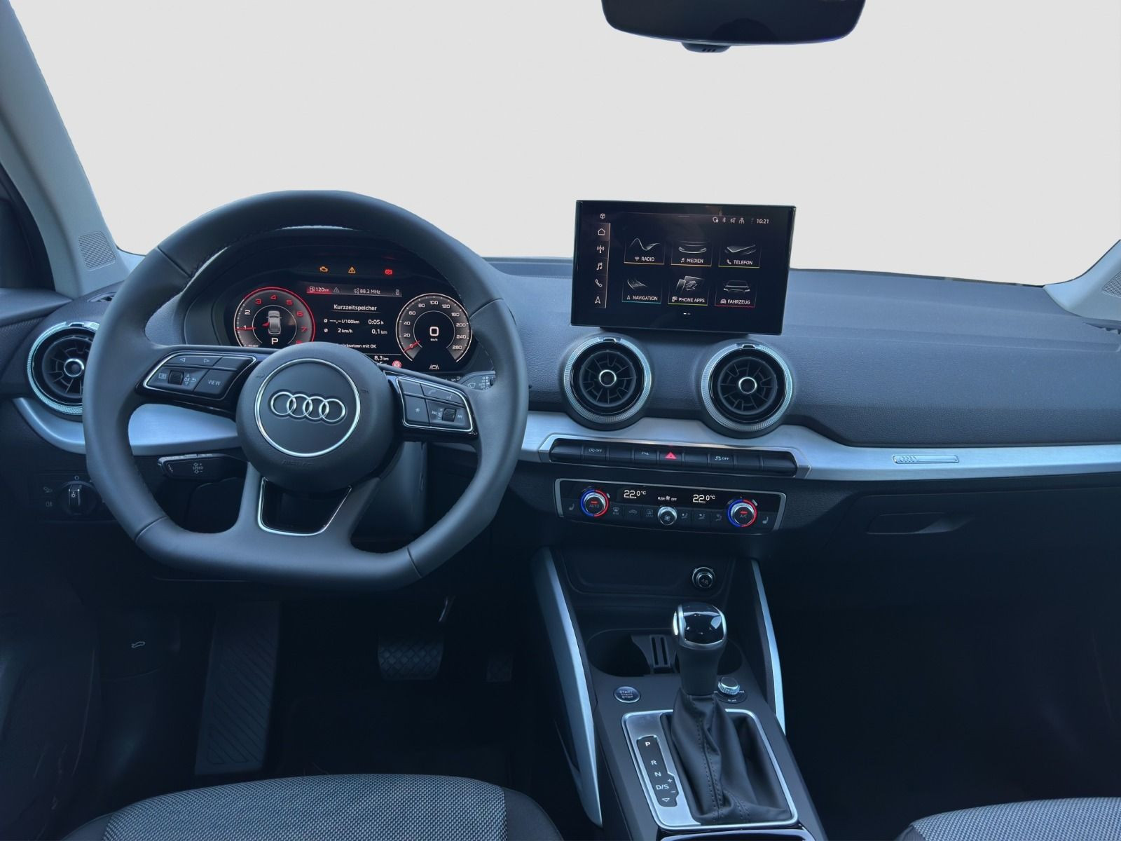 Audi - Q2_14