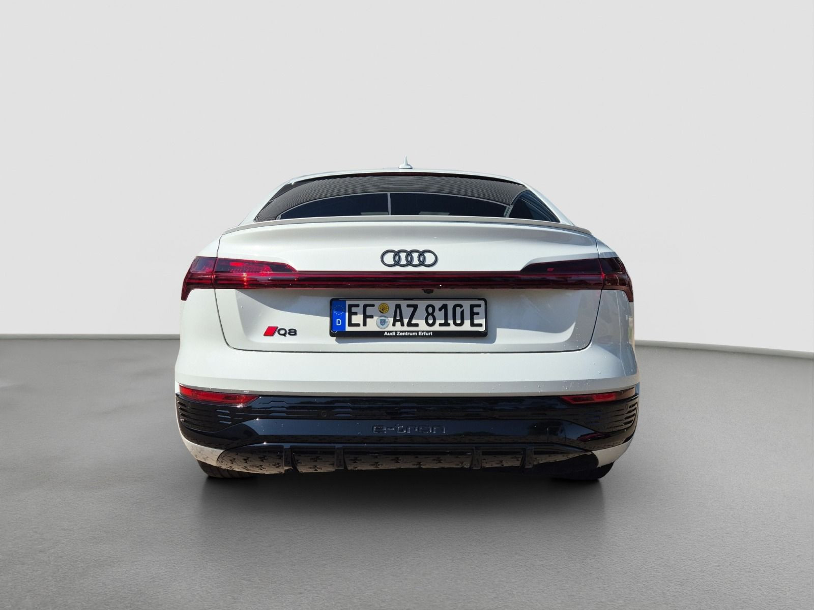 Audi - Q8 e-tron_7