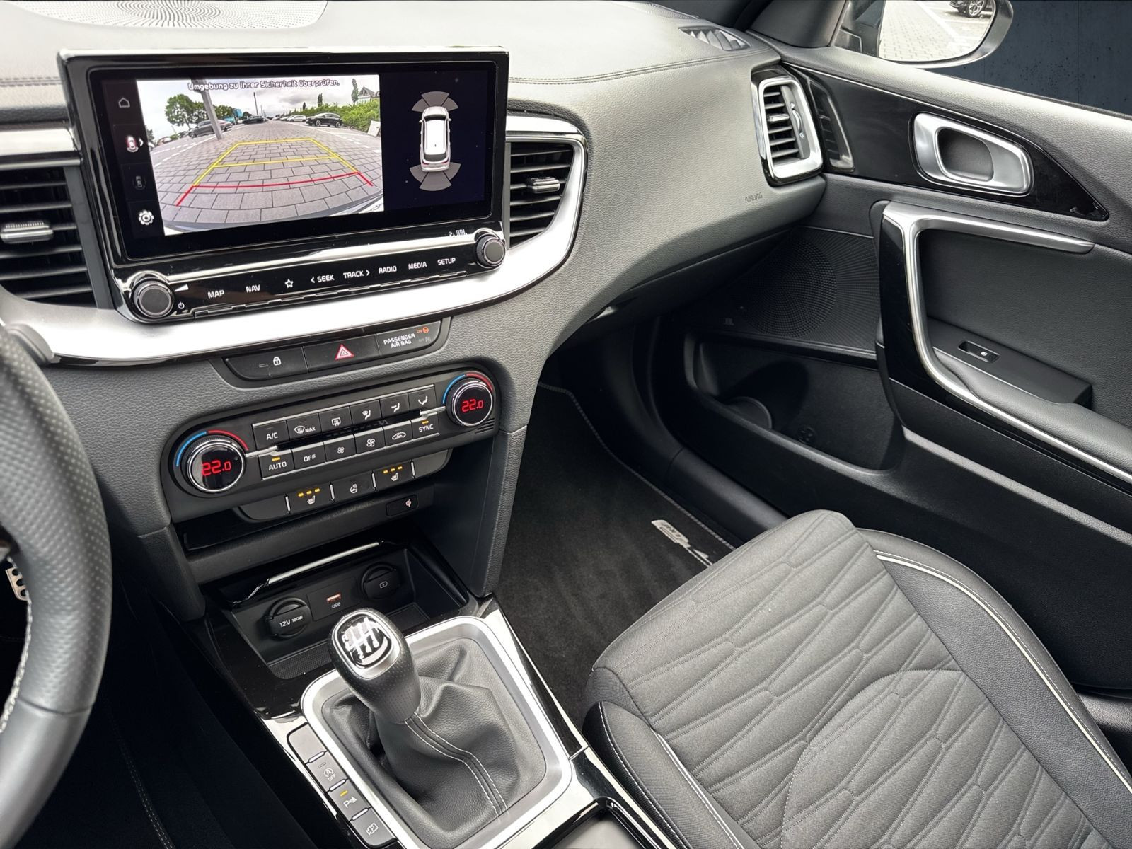 Kia - pro_cee'd_25