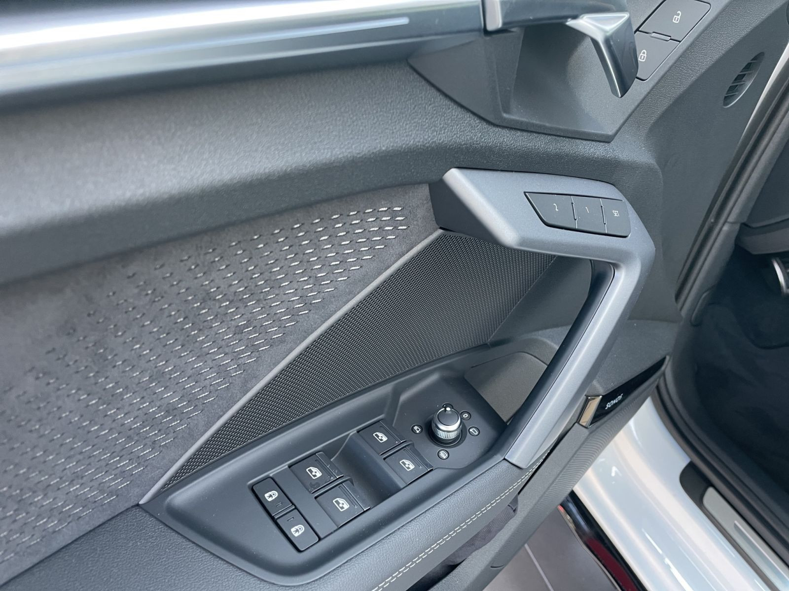 Audi - S3 Limousine_16