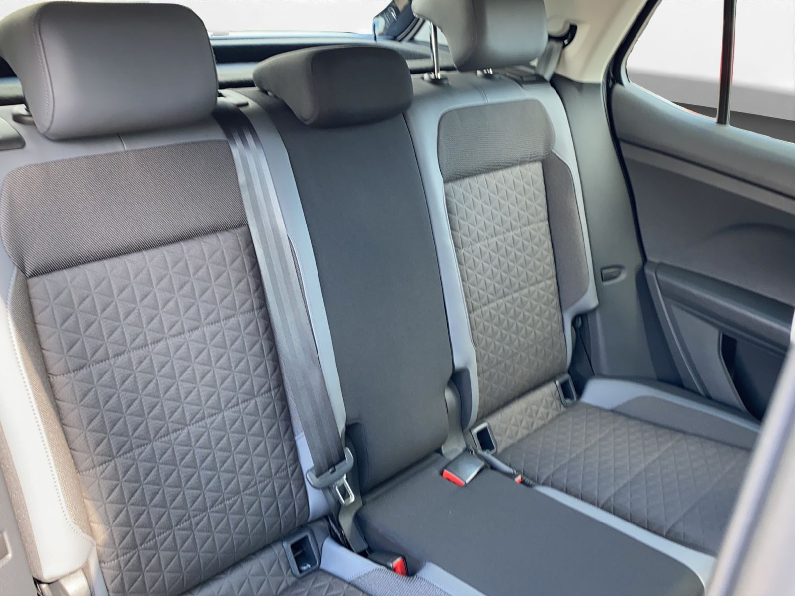 Volkswagen - T-Cross_21