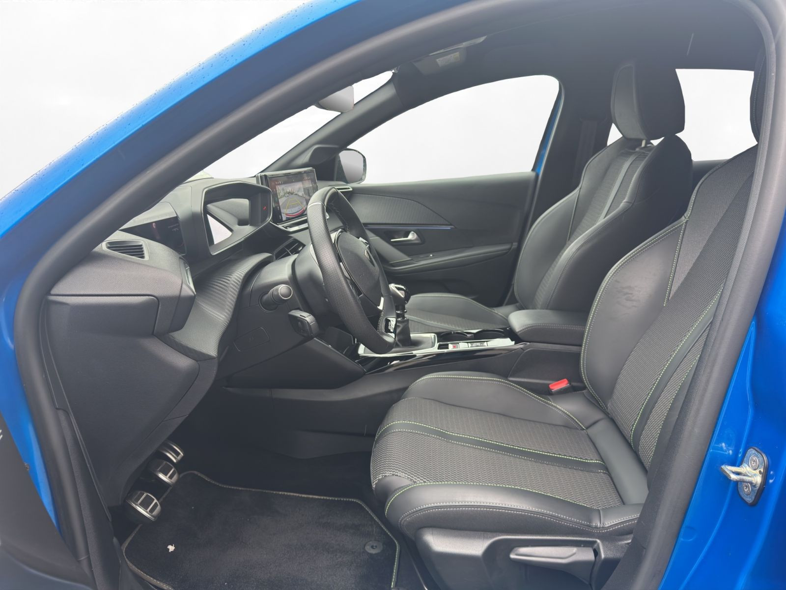 Peugeot - 208_11