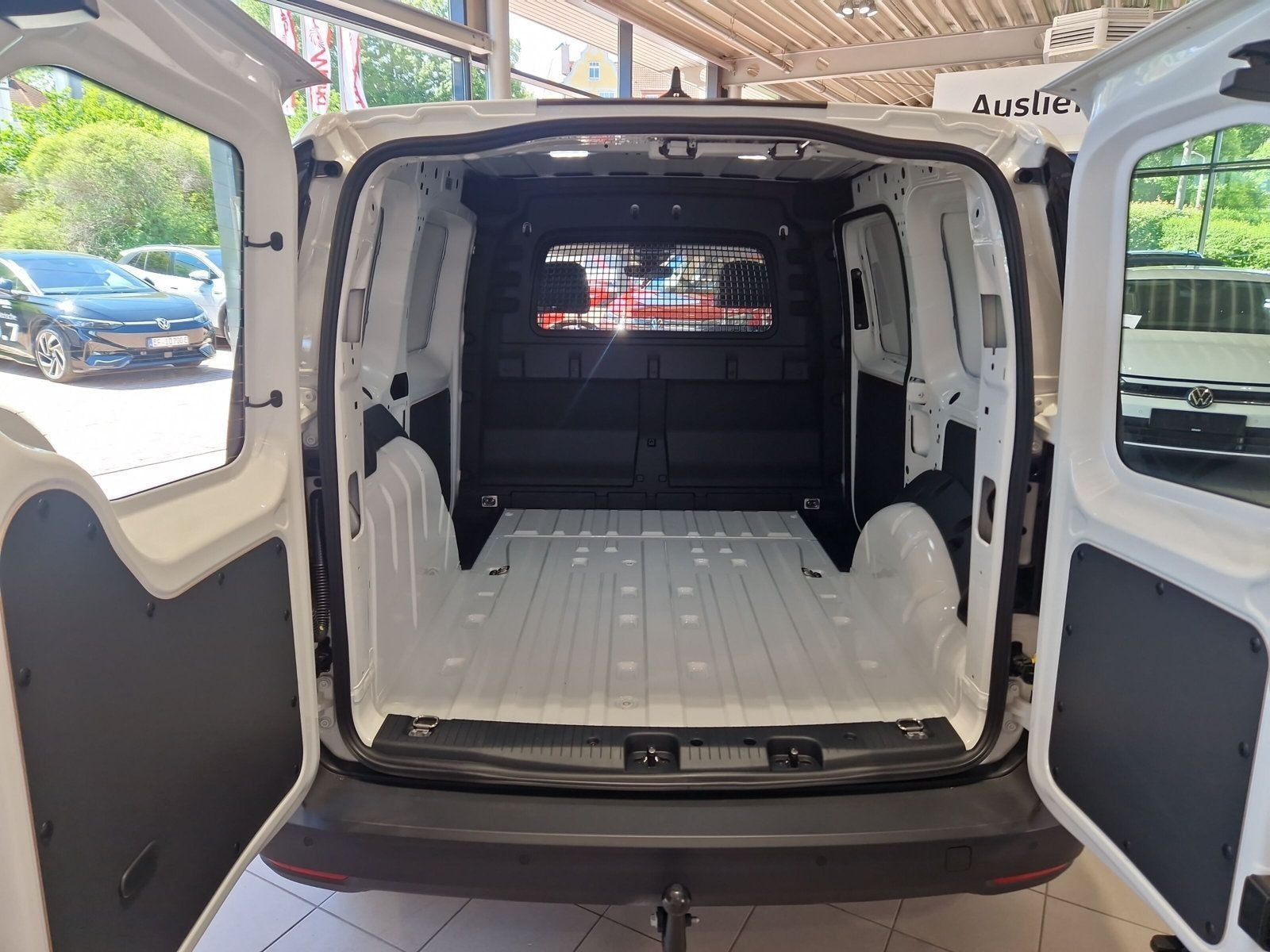 Volkswagen - Caddy Cargo_9
