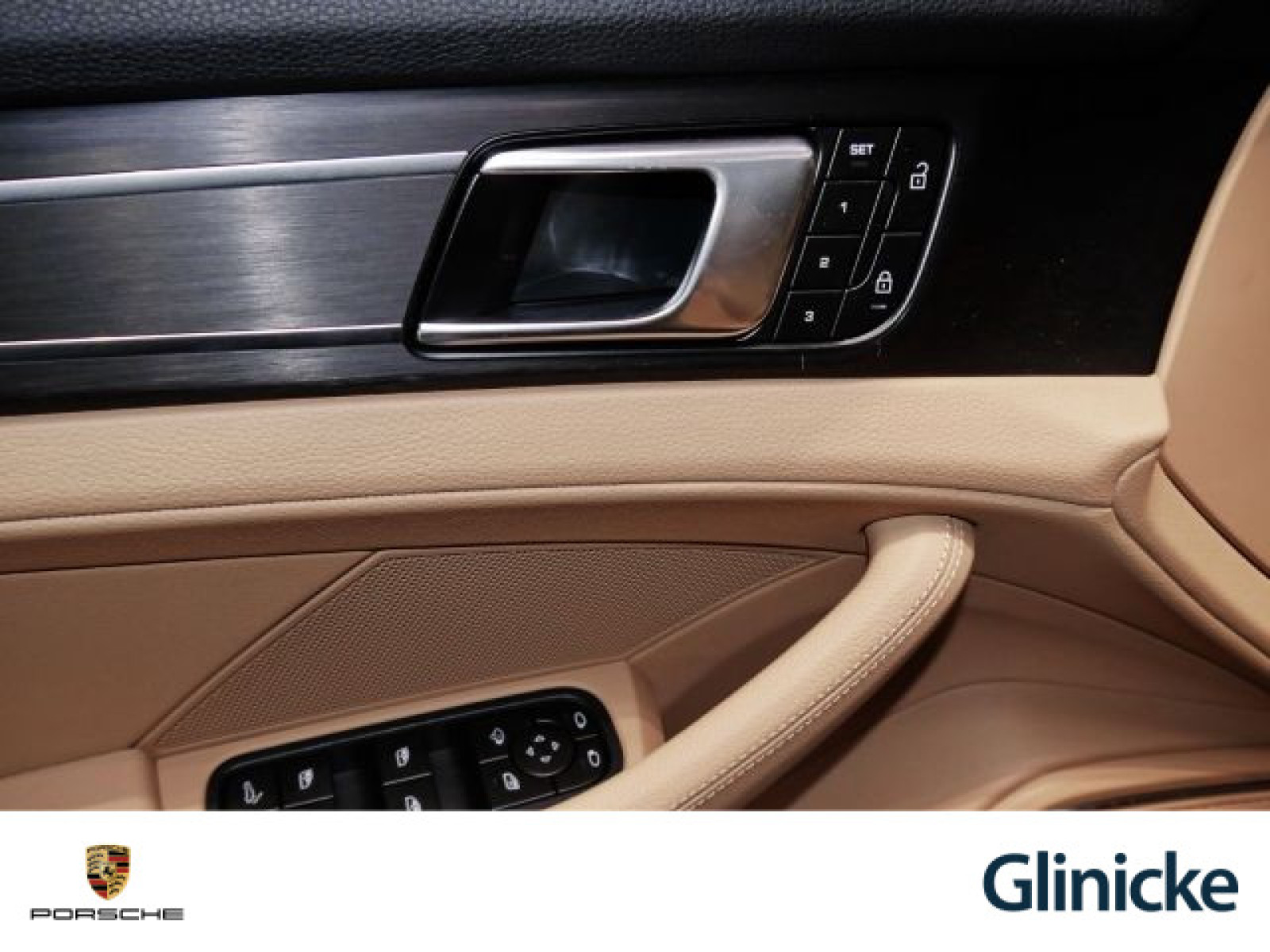 Porsche - Panamera_21