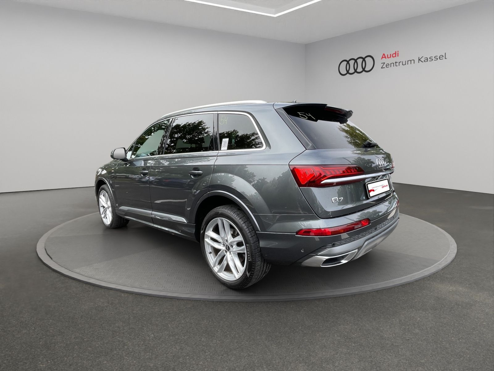 Audi - Q7_5