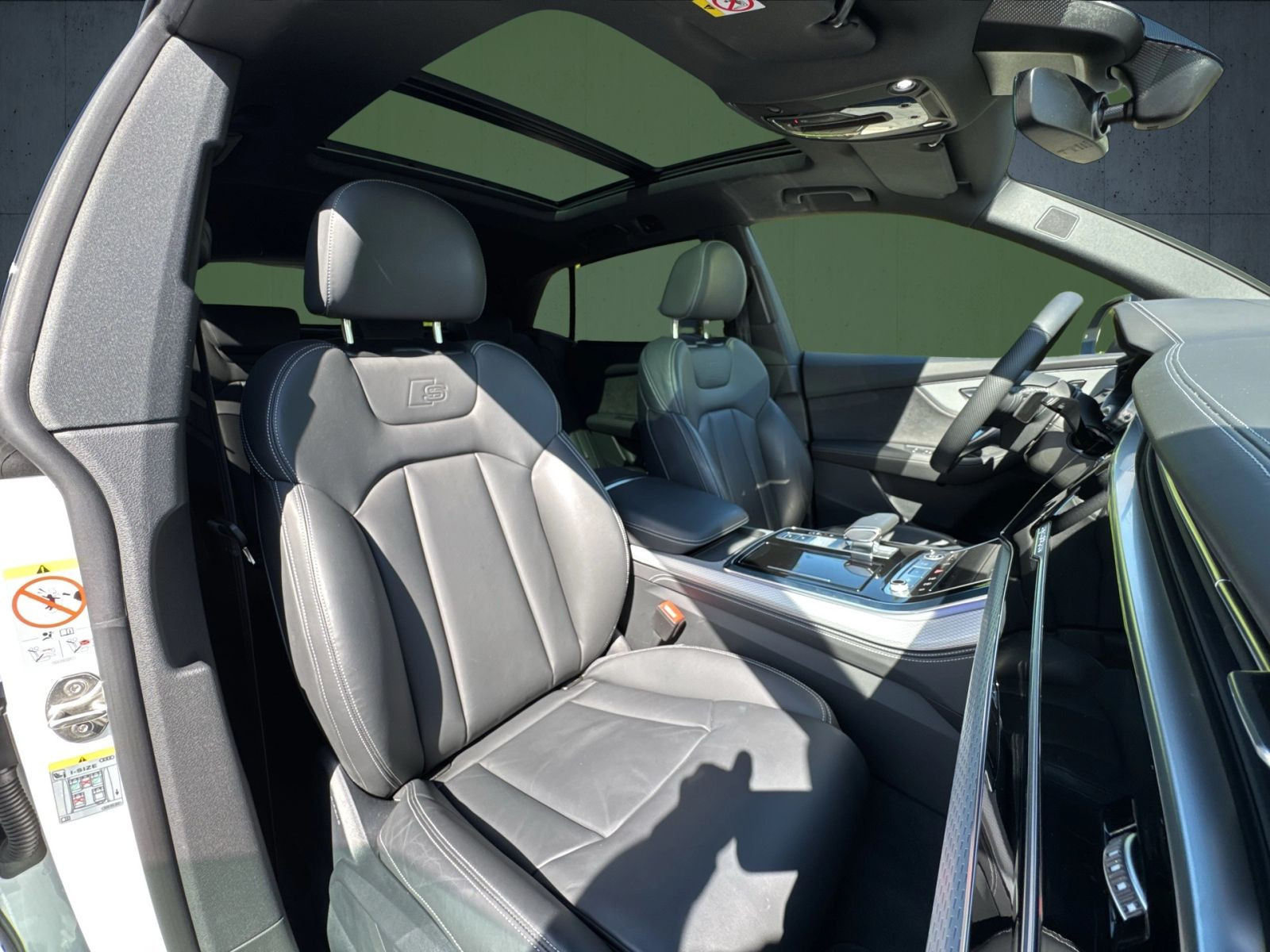 Audi - Q8_16 Audi - Q8_16