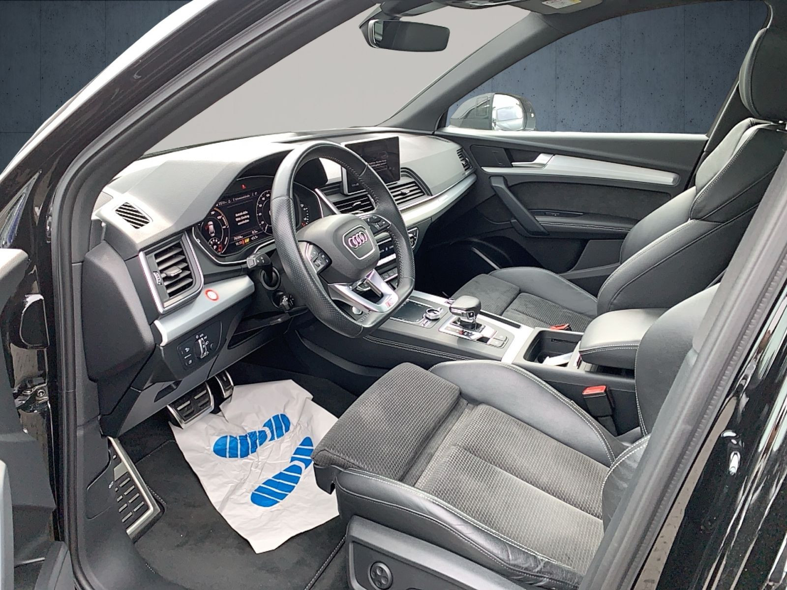 Audi - Q5_11