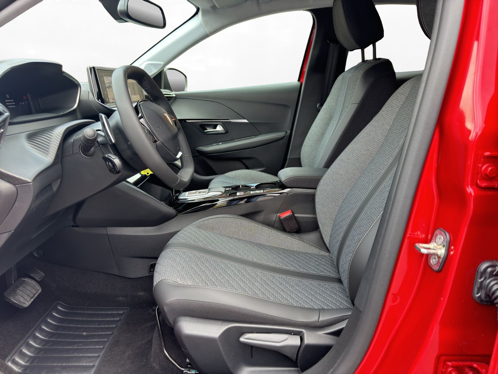 Peugeot - 208_11