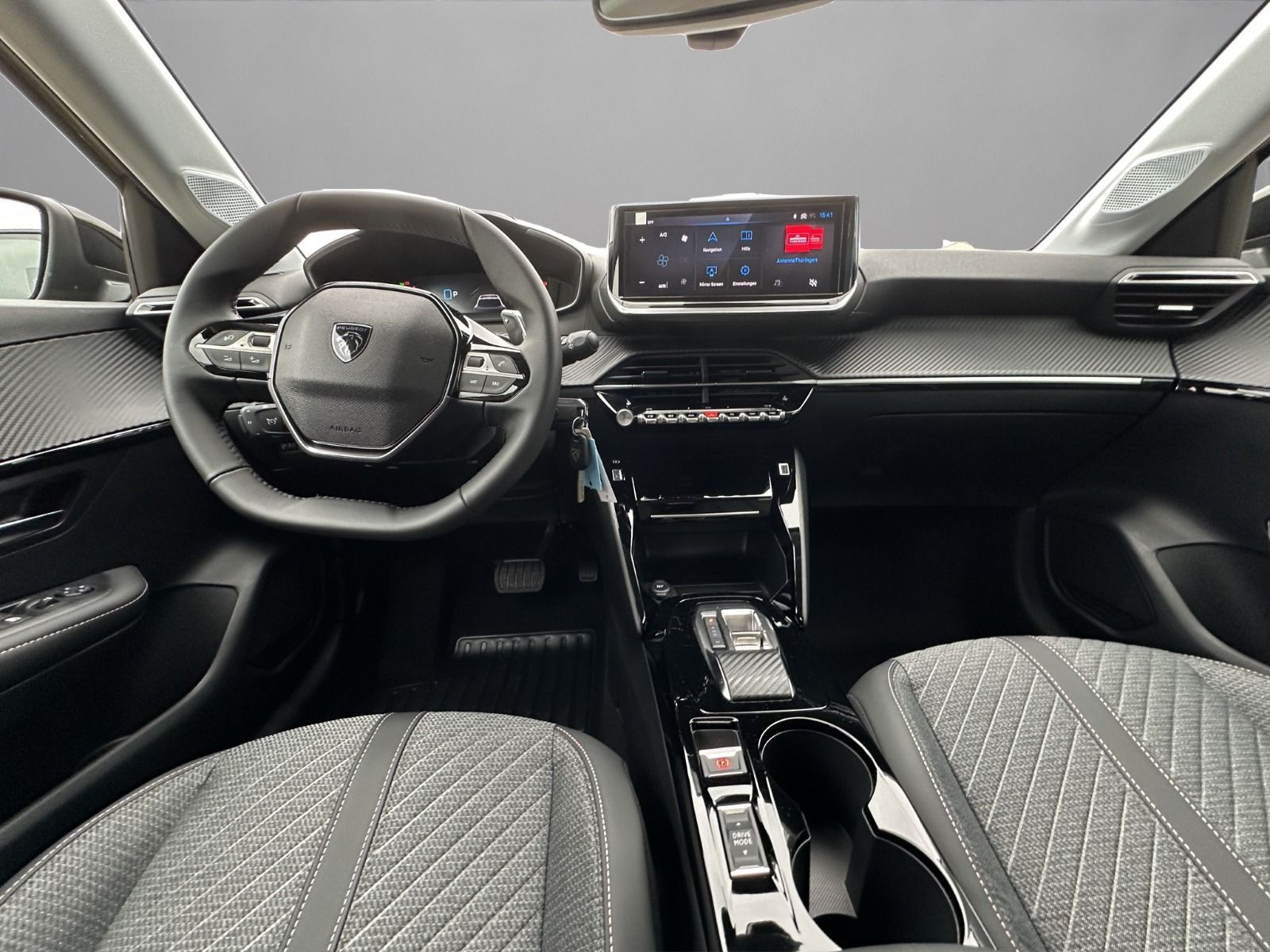 Peugeot - 208_13