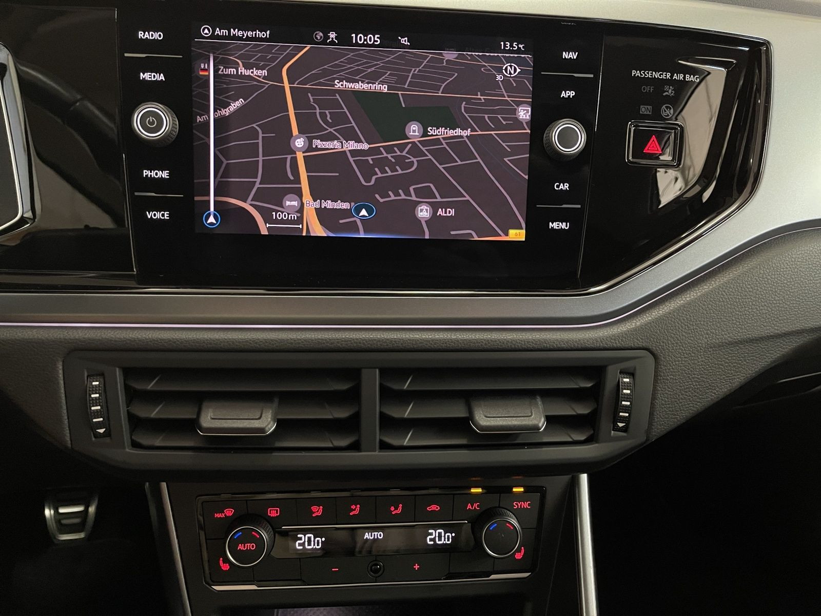 Volkswagen - Polo_10