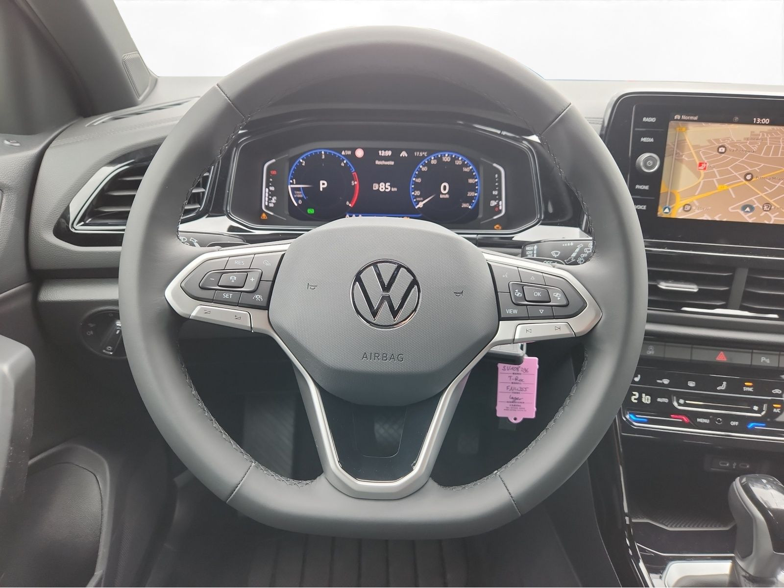 Volkswagen - T-Roc_12