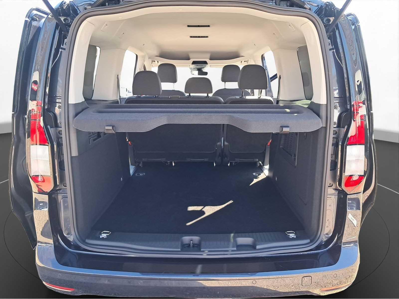 Volkswagen - Caddy Maxi_17