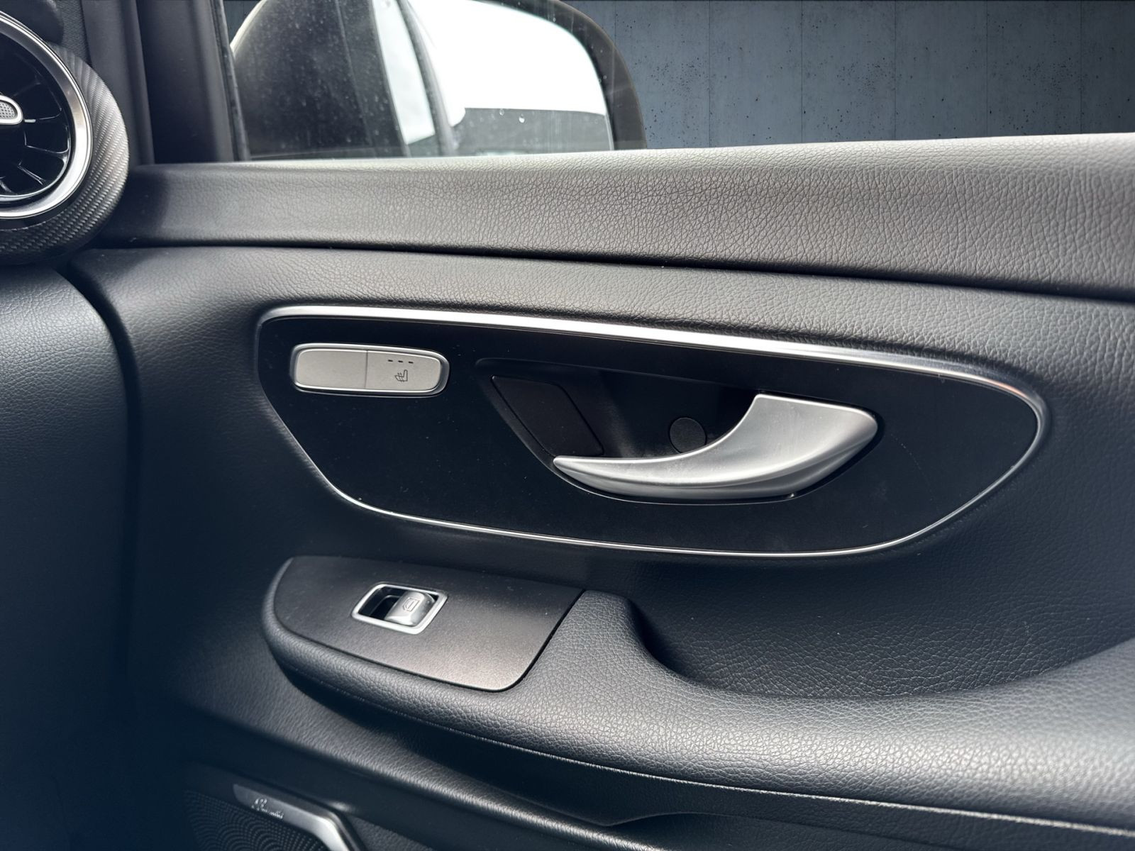 Mercedes-Benz - V 300_28