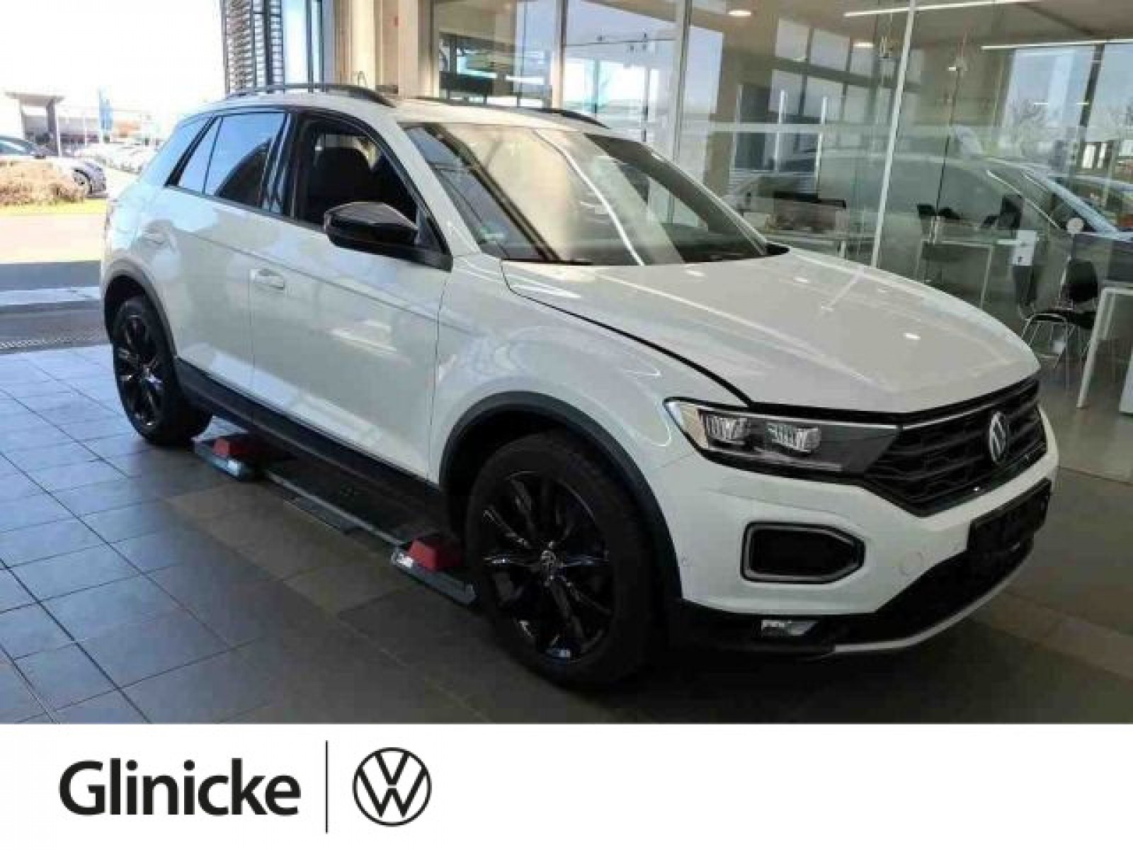 T-Roc Sport 1.5 TSI DSG AHK Navi Pano KAM LED