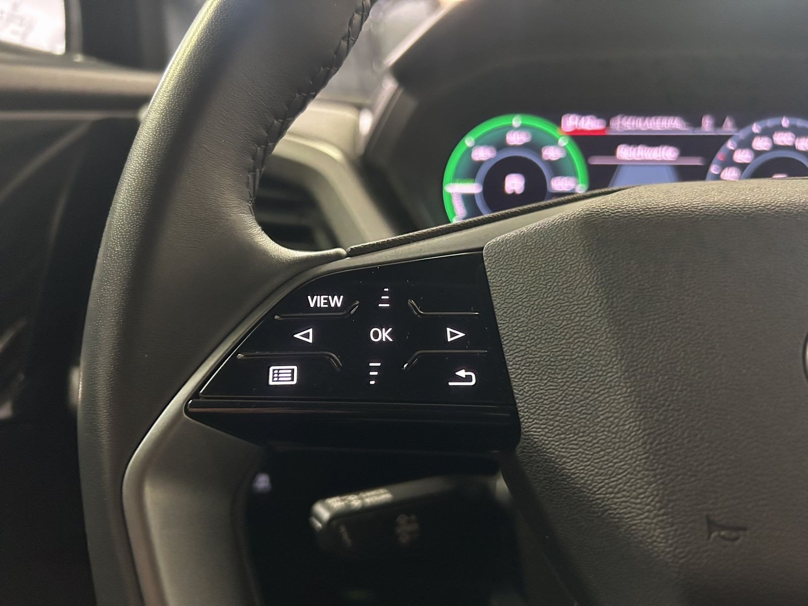 Audi - Q4 e-tron_26