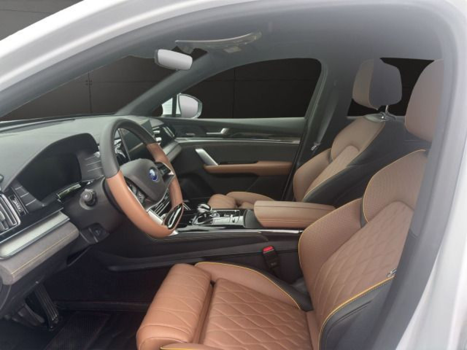 BYD - TANG_9