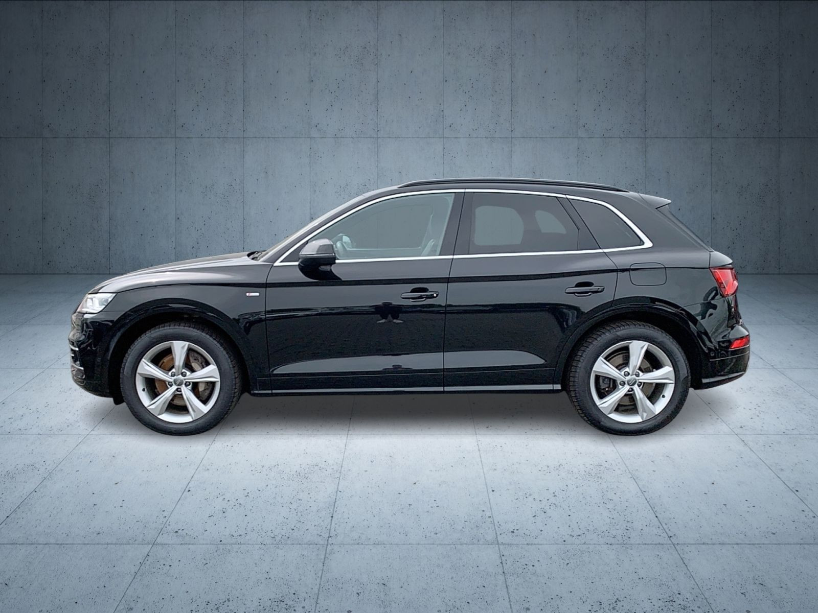 Audi - Q5_4